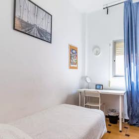 Private room for rent for €300 per month in Valencia, Carrer de Beatriz Tortosa