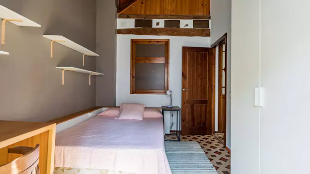 Private room in Carrer de Cervantes, Valencia (978882) room image 1