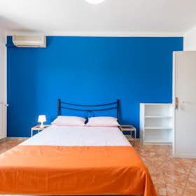 Chambre privée à louer pour 470 €/mois à Bari, Via Dieta di Bari