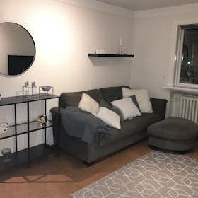 Private room for rent for €866 per month in Reykjavík, Hofsvallagata