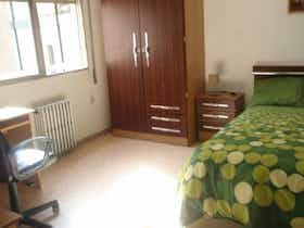 Отдельная комната сдается в аренду за 290 € в месяц в Alhama de Aragón, Calle de Ramón y Cajal