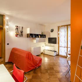 Appartement te huur voor € 1.300 per maand in Calderara di Reno, Via Don Giovanni Minzoni