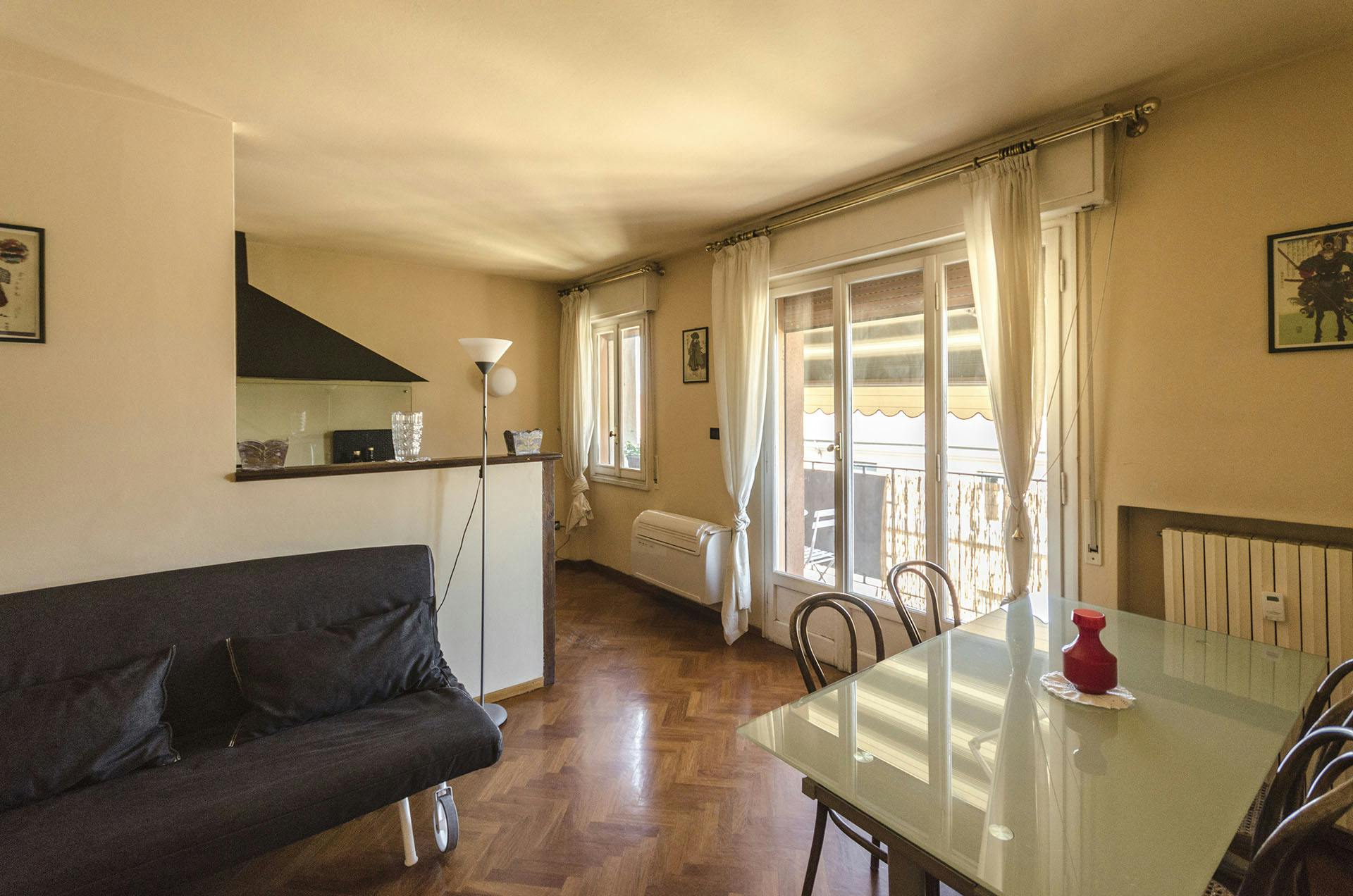 Via Oreste Regnoli, Bologna