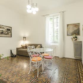 Apartment for rent for €1,450 per month in Bologna, Via Giuseppe Bentivogli