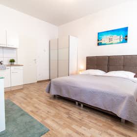 Studio for rent for €1,400 per month in Vienna, Puchsbaumgasse