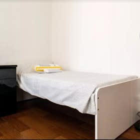 Private room for rent for €600 per month in Milan, Via Francesco dall'Ongaro