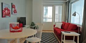 Appartement à louer pour 1 790 €/mois à Oulu, Rautatienkatu