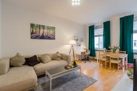 Apartment for rent for €1,700 per month in Berlin, Heidenfeldstraße