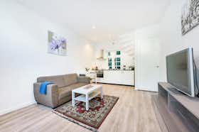 House for rent for €1,450 per month in The Hague, Javastraat