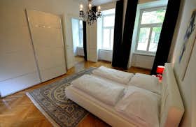 Apartment for rent for €2,790 per month in Vienna, Hörlgasse