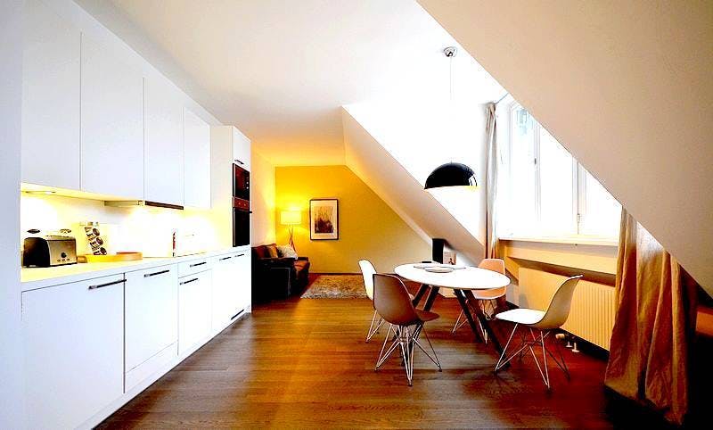 Apartment for rent for €3,240 per month in Vienna, Strohgasse