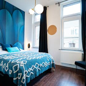Pokój prywatny do wynajęcia za 590 € miesięcznie w mieście Liège, Rue Hors Château