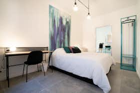 Pokój prywatny do wynajęcia za 710 € miesięcznie w mieście Liège, Rue Hors Château