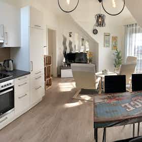 Appartement te huur voor € 1.499 per maand in Deutsch-Wagram, Gänserndorfer Straße