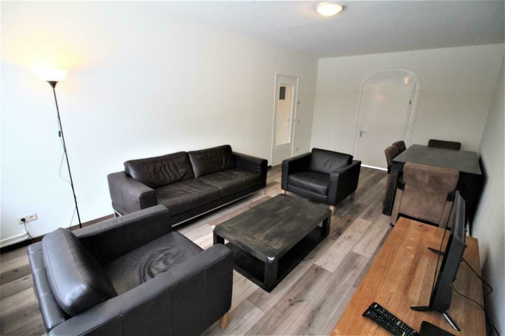 Apartment for rent for €2,995 per month in Rotterdam, Schalkeroord
