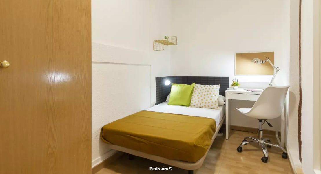 Plaza de Tirso de Molina, Madrid preview