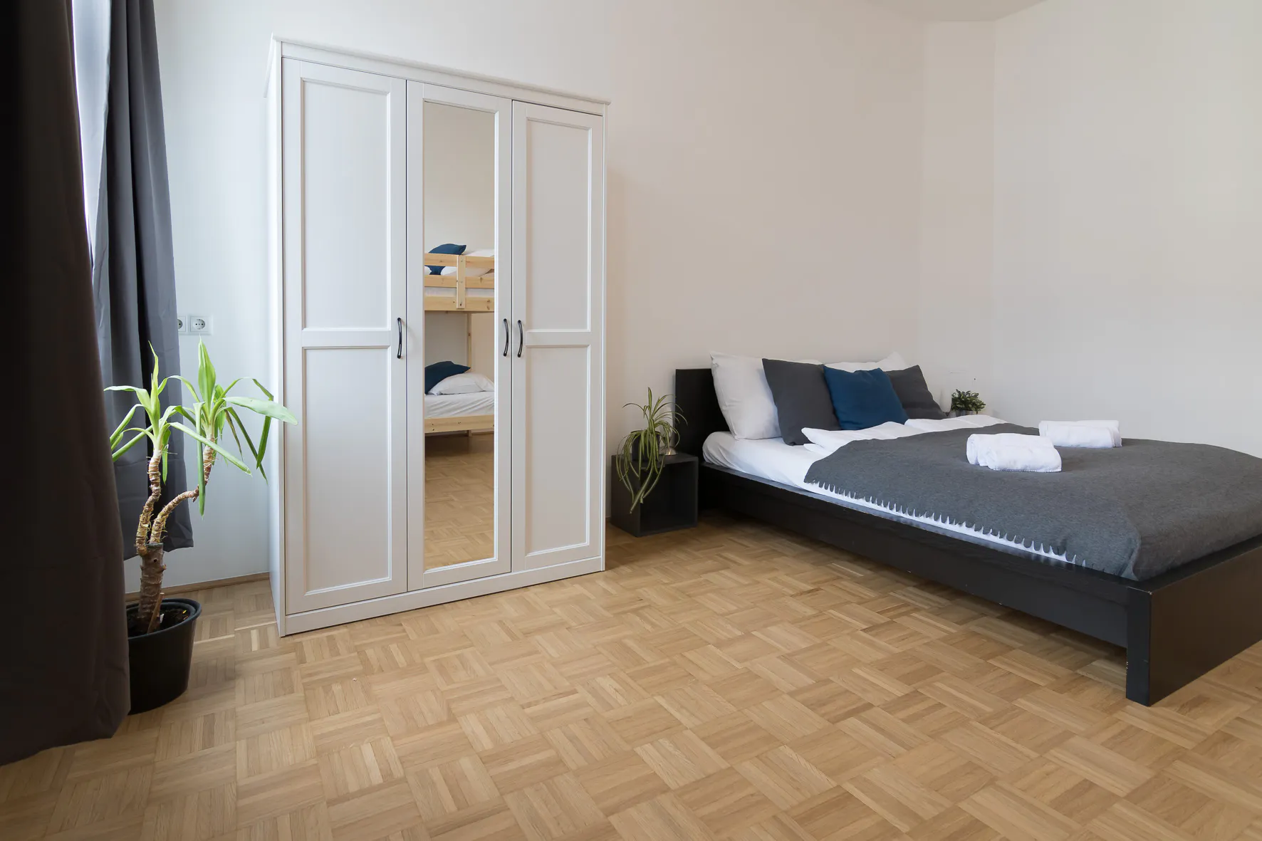 1-Bedroom Apartment in Hebbelgasse, Vienna (989468) ROOM 1