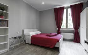 Apartamento en alquiler por 1190 € al mes en Milan, Via Giuseppe Govone