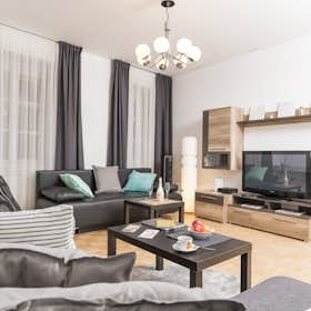 Apartment for rent for €3,150 per month in Vienna, Kumpfgasse