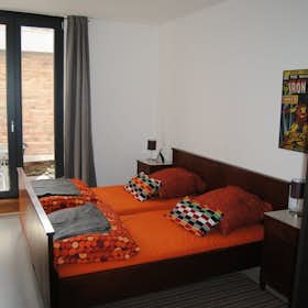 Appartement à louer pour 2 200 €/mois à Frankfurt am Main, Kurfürstenstraße