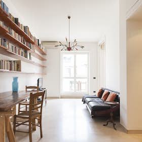 Apartment for rent for €1,722 per month in Milan, Via Niccolò Copernico