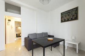 Apartment for rent for €1,265 per month in Milan, Piazzale Lugano