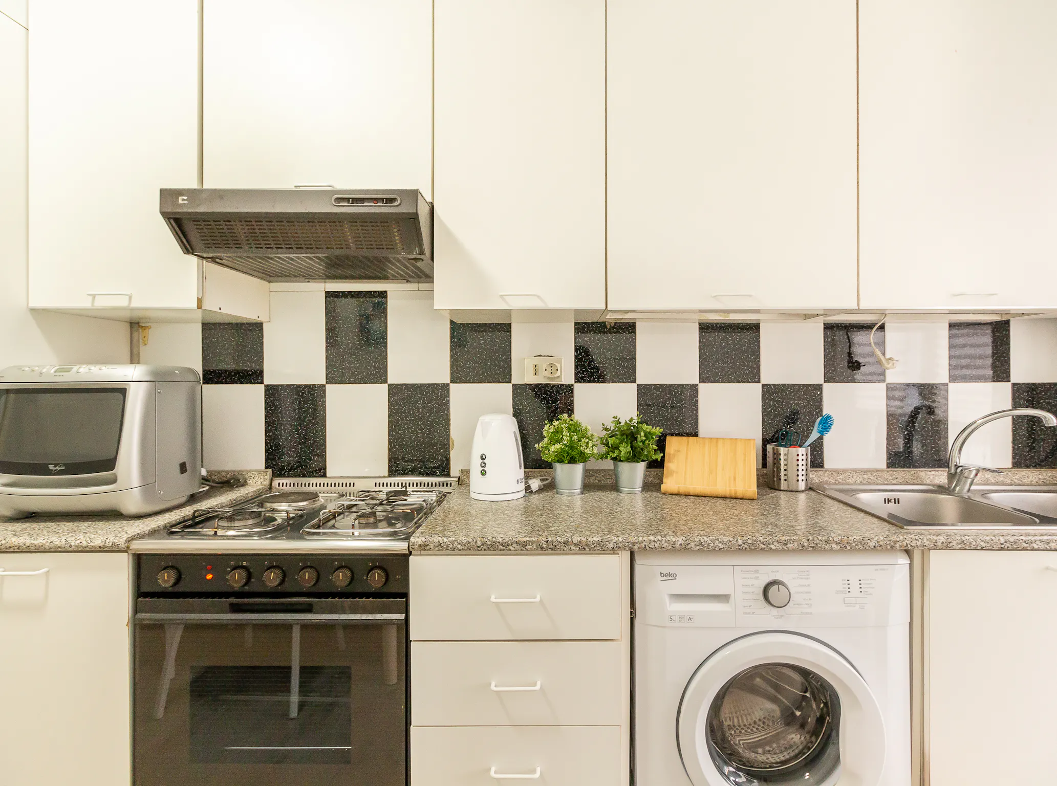 1-Bedroom Apartment in Via Pantigliate, Milan (991272) ROOM 3