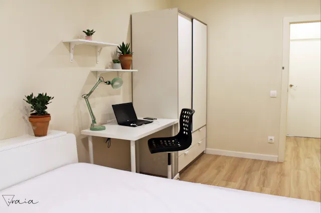 Private room in Carrer de Villarroel, Barcelona (991276) room image 10