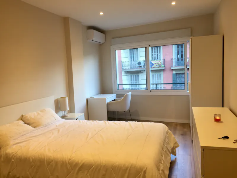 34 Rocafort Street, Barcelona - in Barcelona