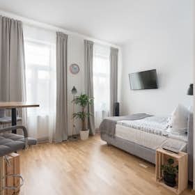 Apartment for rent for €1,330 per month in Vienna, Brunnengasse