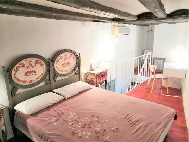 Private room in Carrer de Mirallers, Barcelona (991704) room image 2