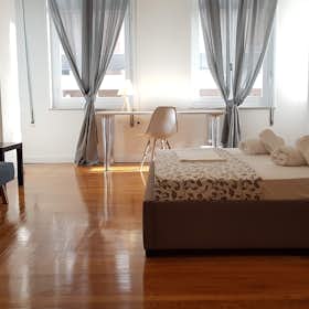 Private room for rent for €410 per month in Athens, Faidriadon