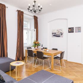 Apartment for rent for €3,528 per month in Vienna, Salesianergasse