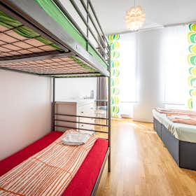 Private room for rent for €900 per month in Vienna, Leystraße