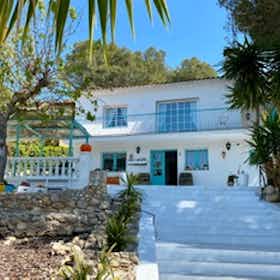 Haus zu mieten für 4.500 € pro Monat in Sant Pere de Ribes, Carrer de l'Om