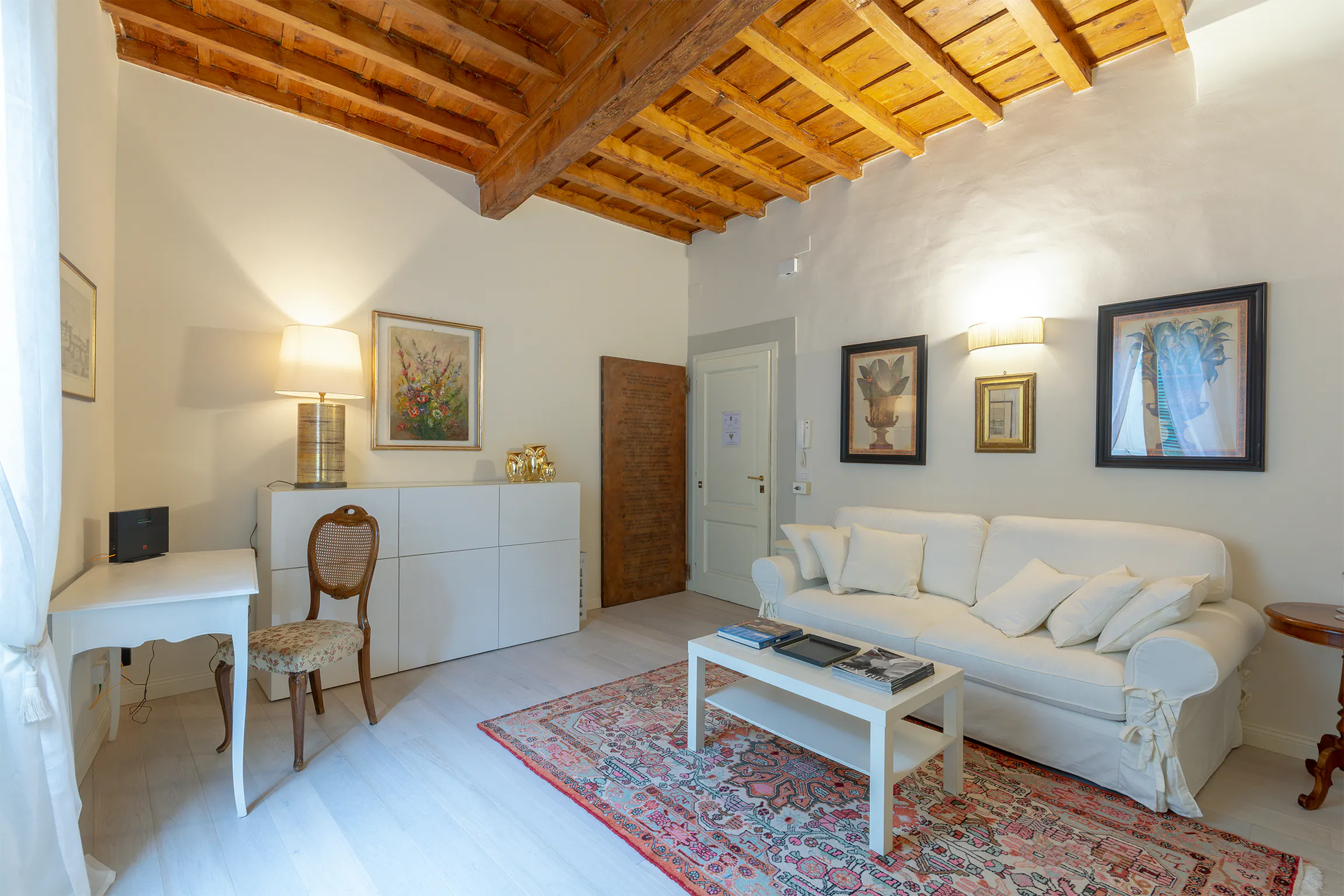 1-Bedroom Apartment in Via Ricasoli, Florence (994917) ROOM 2