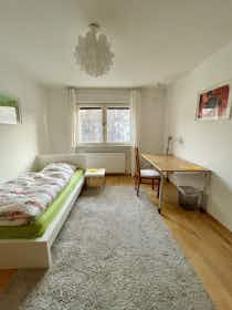 Private room for rent for €650 per month in Frankfurt am Main, Kesselstädter Straße