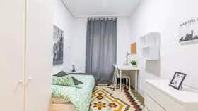 Приватна кімната за оренду для 300 EUR на місяць у Valencia, Carrer de la Mare de Déu del Puig