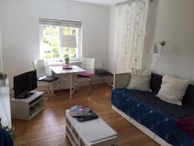 Apartamento para alugar por € 1.520 por mês em Hamburg, Staudenweg