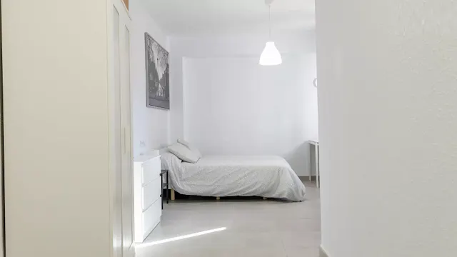 Private room in Carrer Justo Vilar, Valencia (995881) room image 2