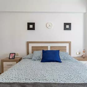 Private room for rent for €400 per month in Valencia, Carrer Lleons