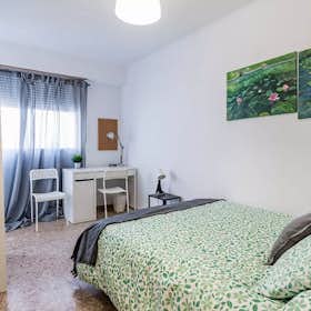 Private room for rent for €350 per month in Valencia, Carrer Lleons