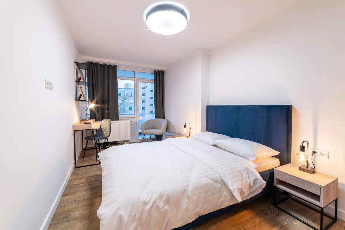 3-Bedroom Apartment in Leibnizstraße, Berlin (996376) ROOM