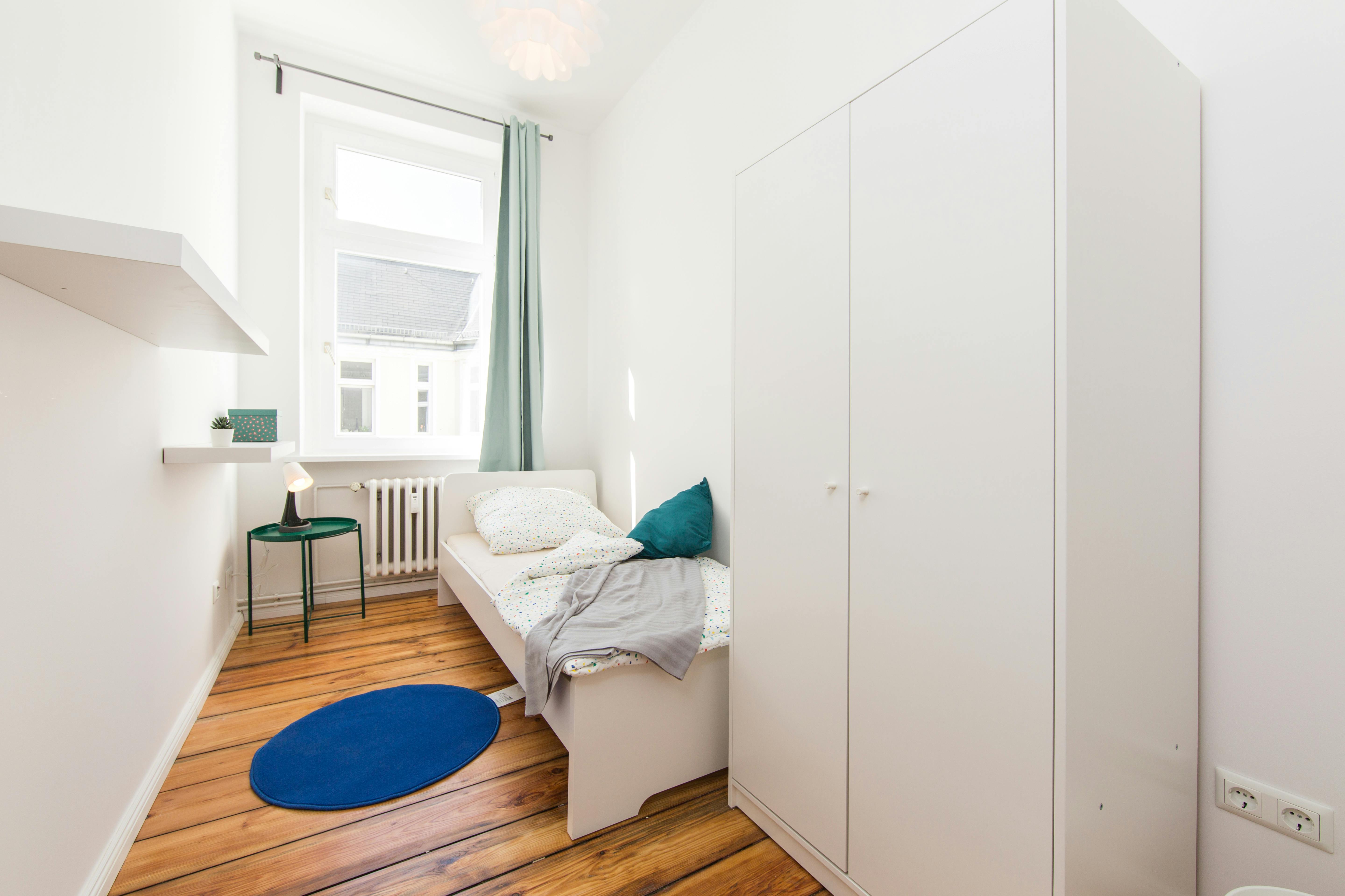 Private room for rent for €530 per month in Berlin, Kantstraße