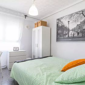Private room for rent for €350 per month in Valencia, Avinguda de Peris i Valero