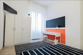 Cameră privată de închiriat pentru 560 EUR pe lună în Florence, Via Pierandrea Mattioli