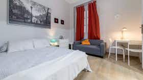 Private room for rent for €350 per month in Valencia, Calle Pintor Benedito