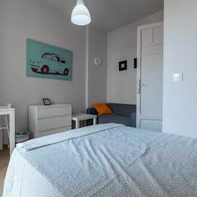 Private room for rent for €400 per month in Valencia, Calle Pintor Benedito