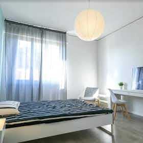 Private room for rent for €600 per month in Florence, Via Claudio Monteverdi