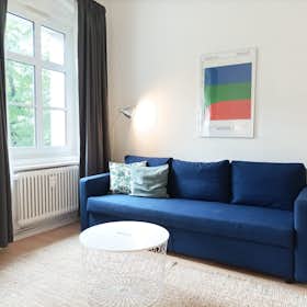 Apartment for rent for €1,480 per month in Berlin, Alarichstraße